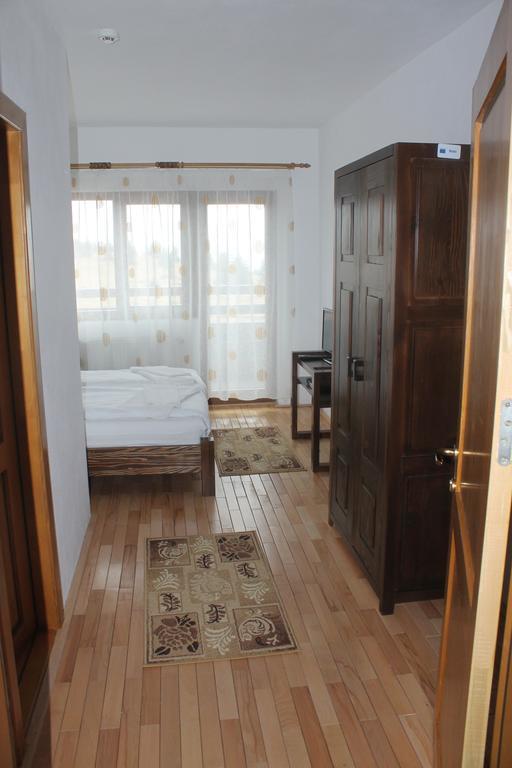 Pensiunea Muntele Alb Horezu Quarto foto